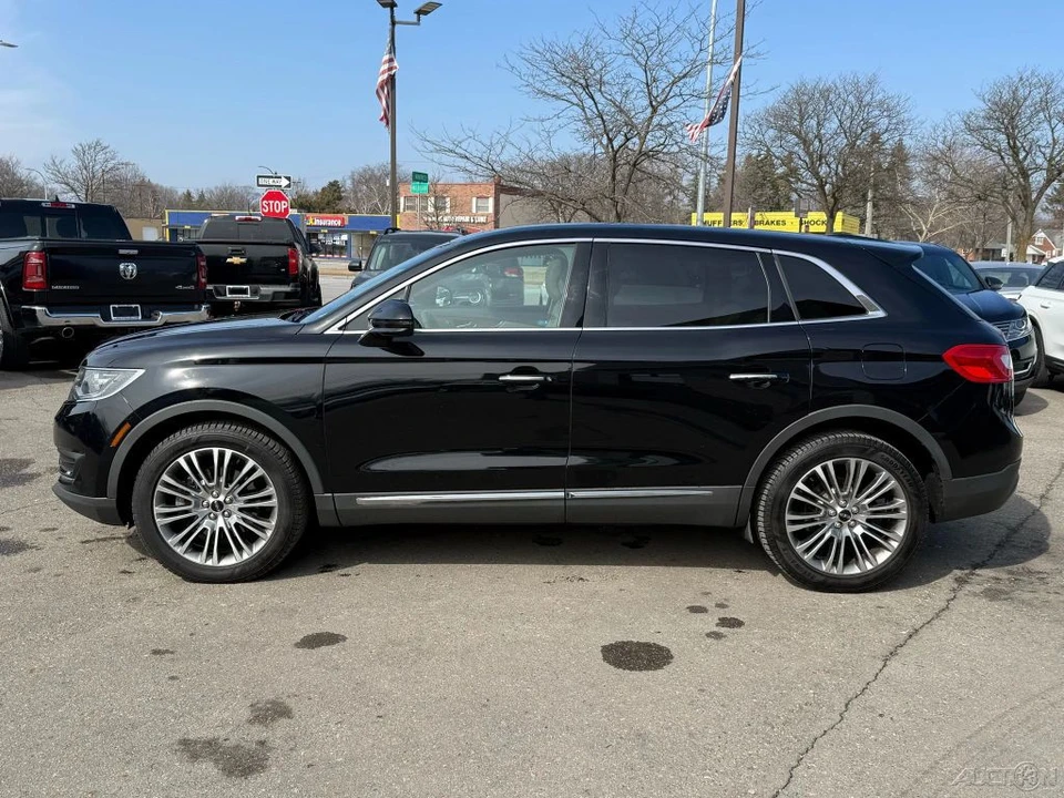 2016 Lincoln MKX - Image 8 of 12