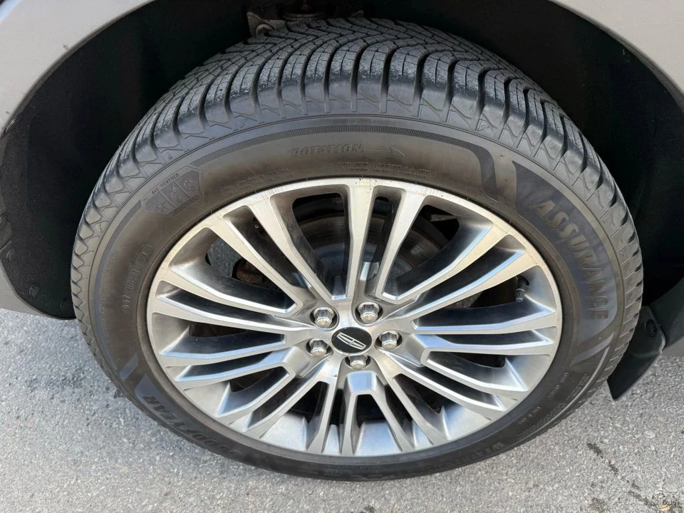 2016 Lincoln MKX - Image 11 of 12