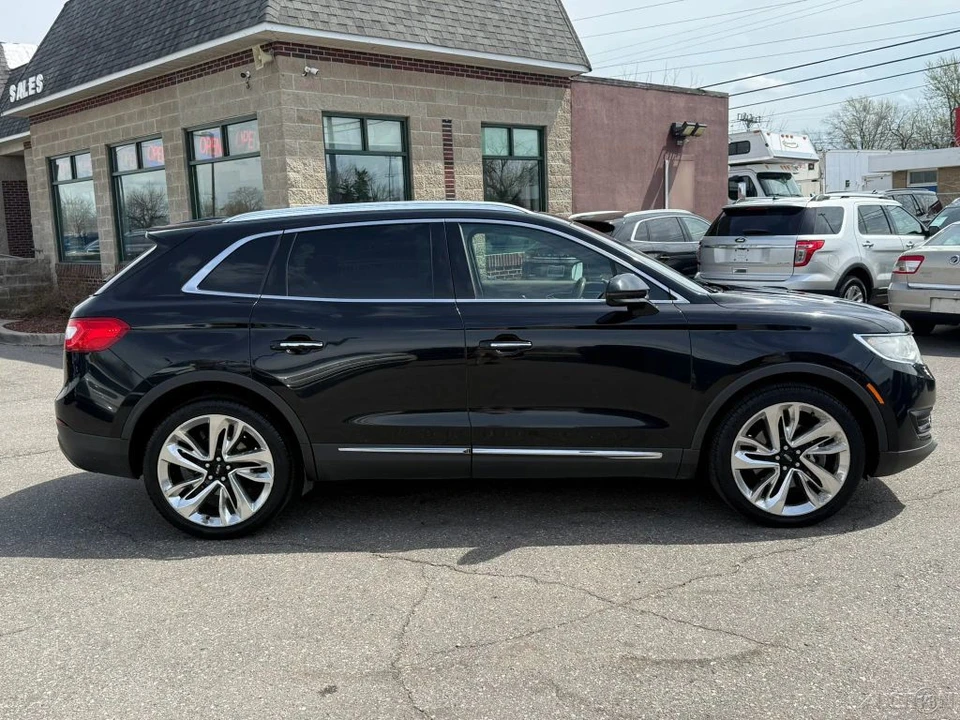 2016 Lincoln MKX - Image 2 of 12