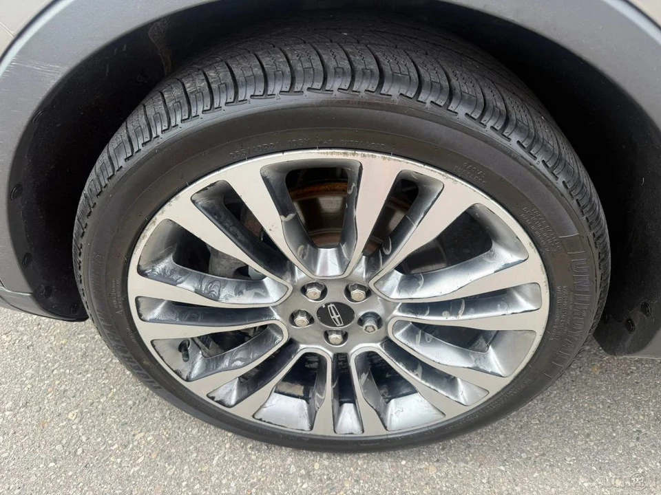 2016 Lincoln MKX - Image 7 of 12