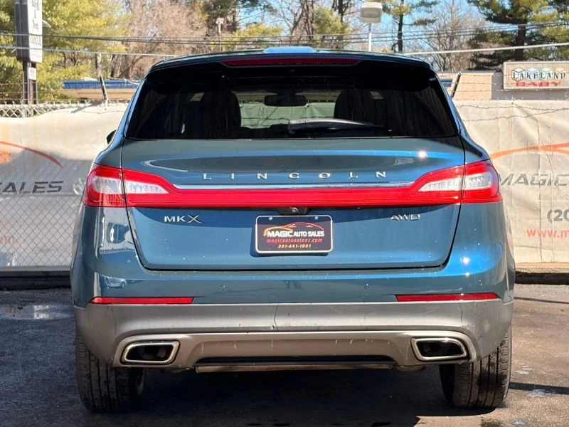 2016 Lincoln MKX - Image 10 of 12
