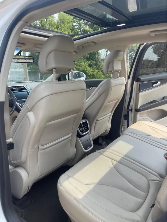 2016 Lincoln MKX - Image 11 of 12