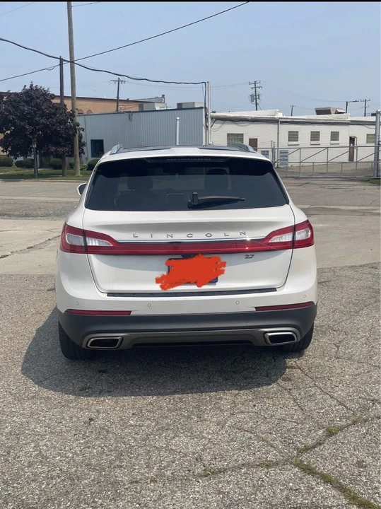 2016 Lincoln MKX - Image 10 of 12
