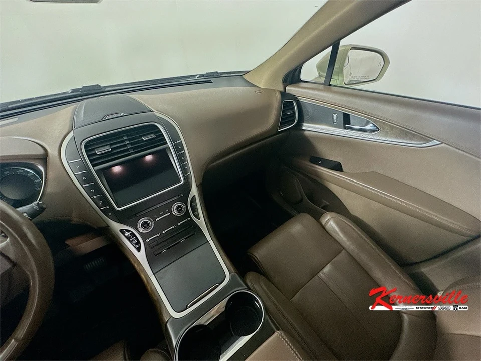 2016 Lincoln MKX - Image 11 of 21