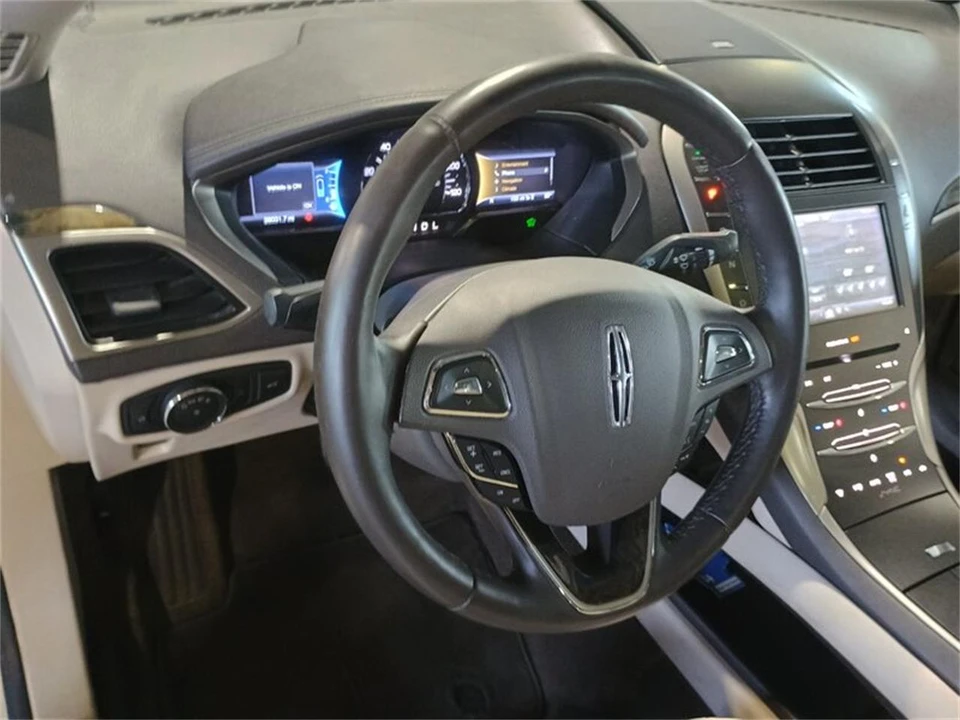 2016 Lincoln MKZ - Image 29 of 31