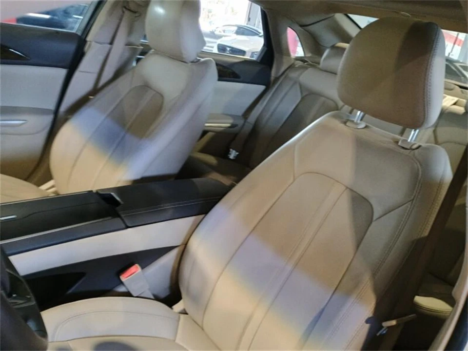2016 Lincoln MKZ - Image 18 of 31