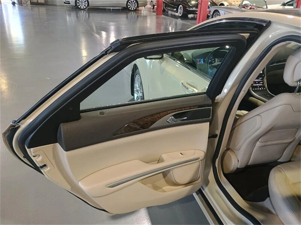 2016 Lincoln MKZ - Image 30 of 31