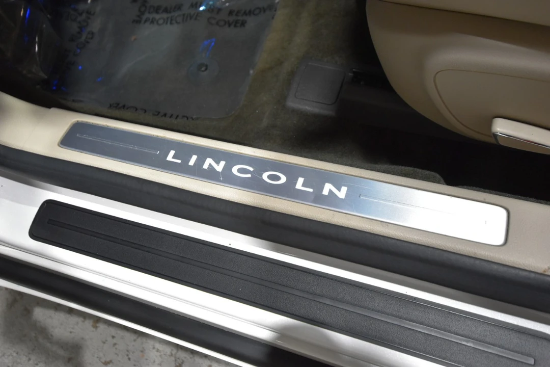 2016 Lincoln MKZ - Image 18 of 21