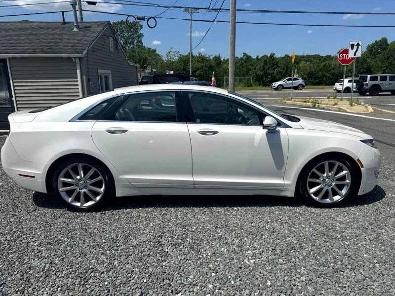 2016 Lincoln MKZ - Image 6 of 12