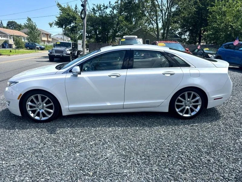 2016 Lincoln MKZ - Image 2 of 12