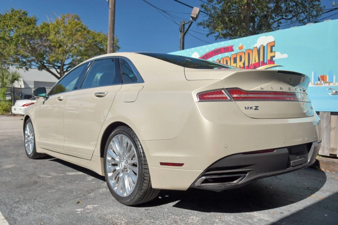 2016 Lincoln MKZ - Image 9 of 12