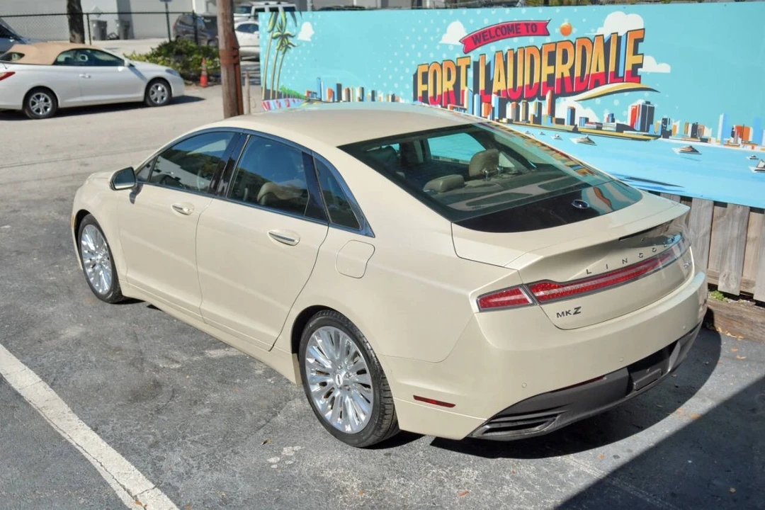 2016 Lincoln MKZ - Image 8 of 12