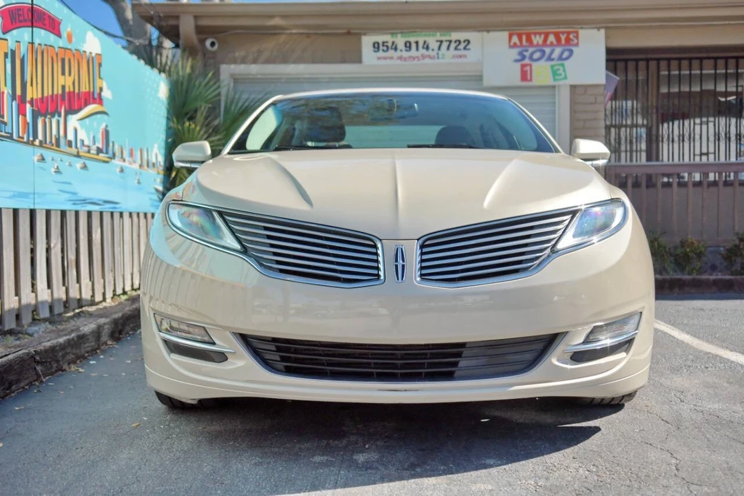 2016 Lincoln MKZ - Image 4 of 12