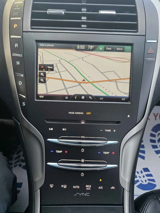 2016 Lincoln MKZ - Image 19 of 20