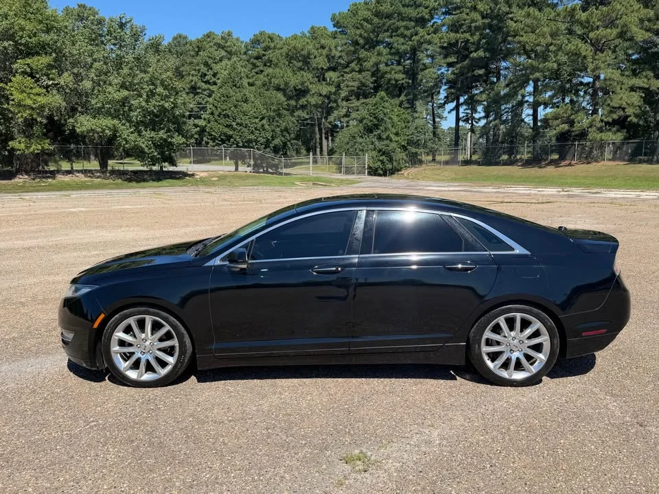 2016 Lincoln MKZ - Image 8 of 14