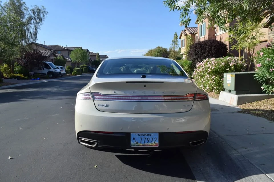 2016 Lincoln MKZ - Image 8 of 20