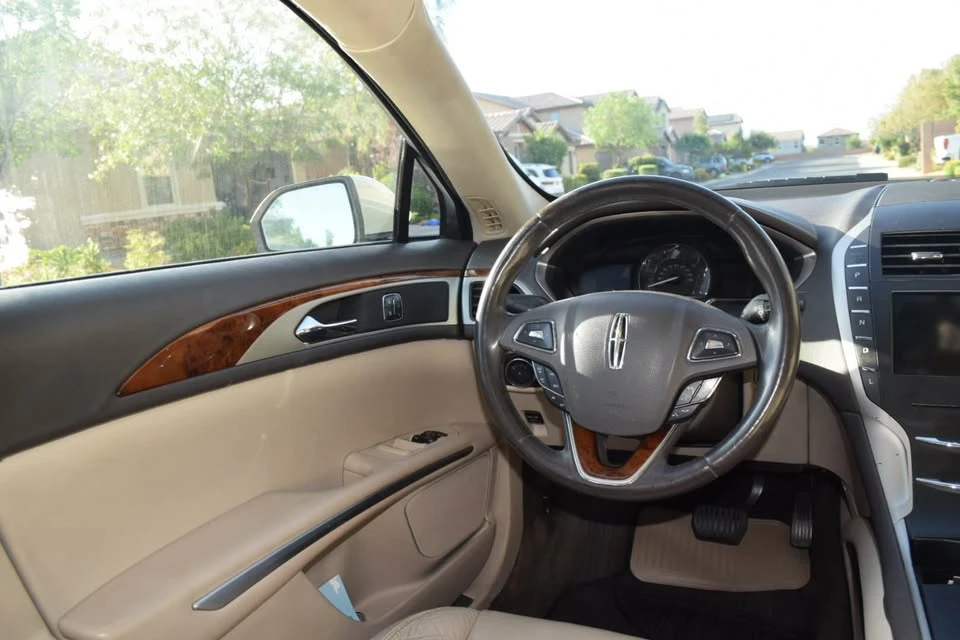 2016 Lincoln MKZ - Image 11 of 20