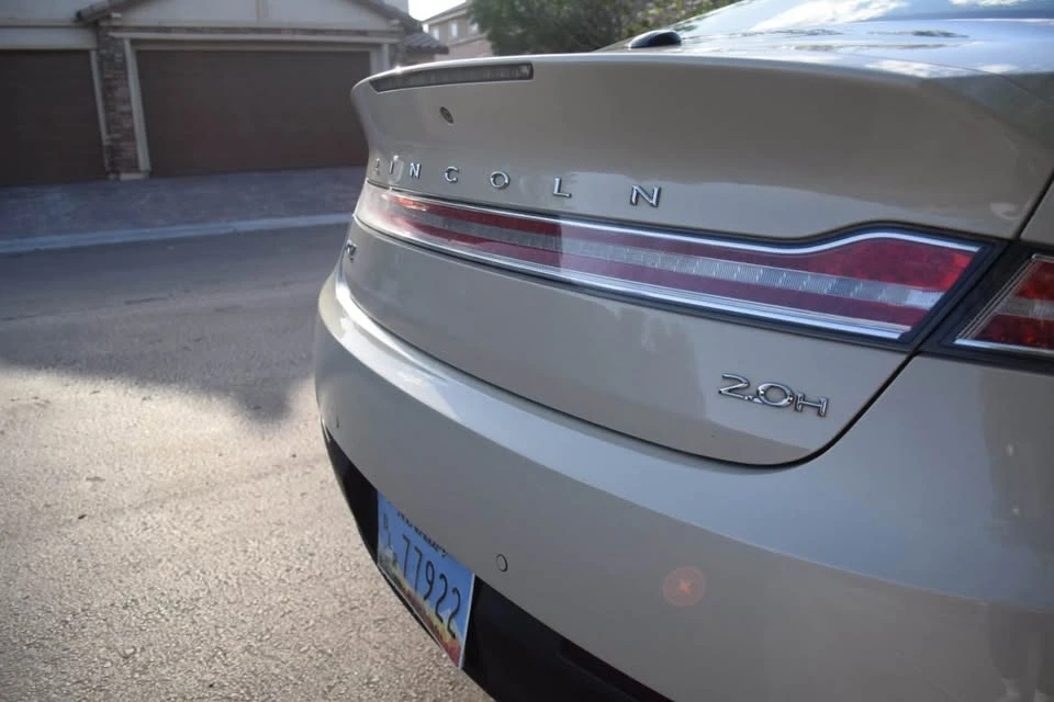 2016 Lincoln MKZ - Image 10 of 20