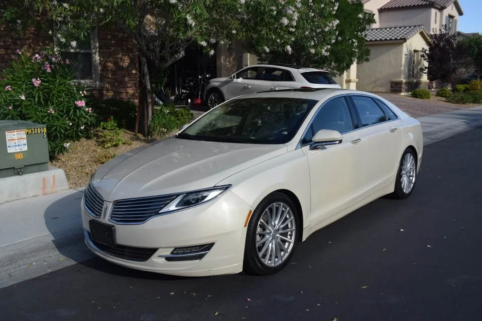 2016 Lincoln MKZ - Image 2 of 20