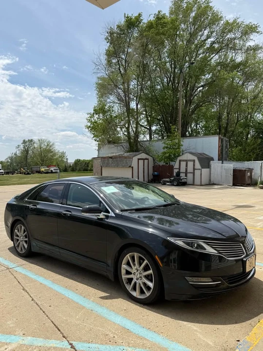 2016 Lincoln MKZ - Image 4 of 6