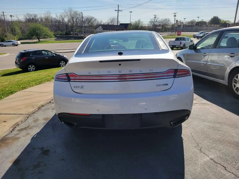 2016 Lincoln MKZ - Image 8 of 12