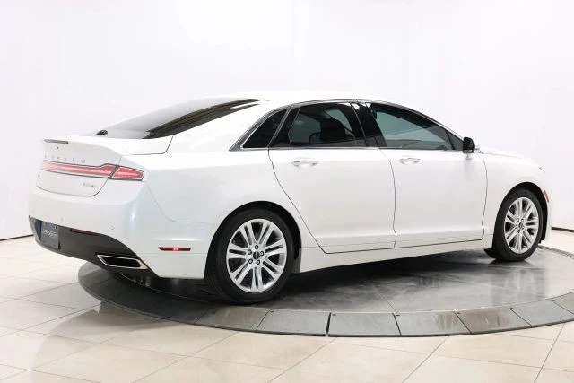 2016 Lincoln MKZ - Image 4 of 12