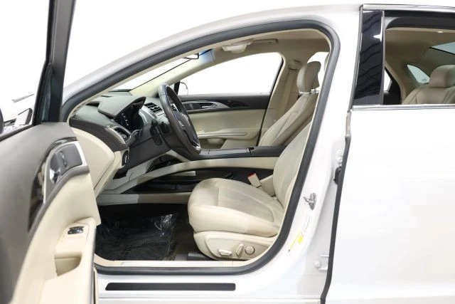 2016 Lincoln MKZ - Image 12 of 12