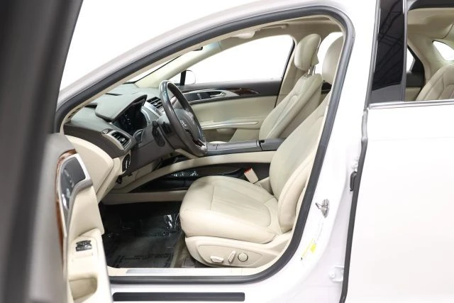 2016 Lincoln MKZ - Image 14 of 31