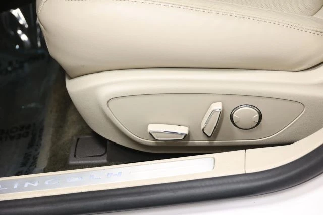 2016 Lincoln MKZ - Image 15 of 31