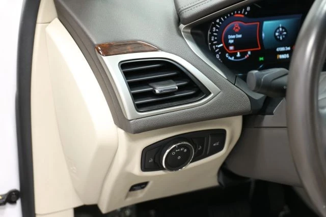 2016 Lincoln MKZ - Image 21 of 31