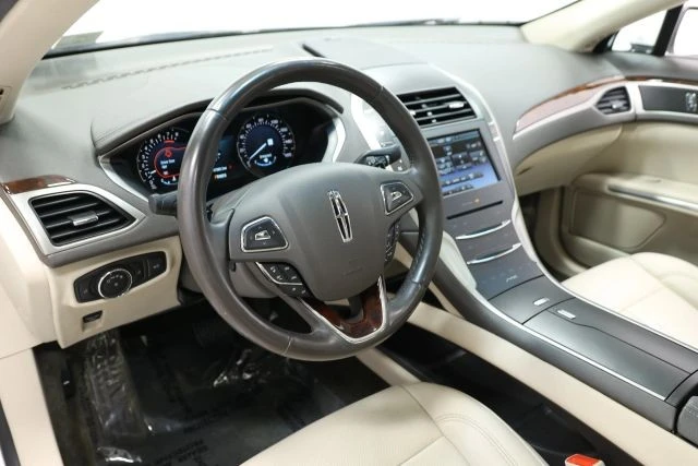 2016 Lincoln MKZ - Image 20 of 31