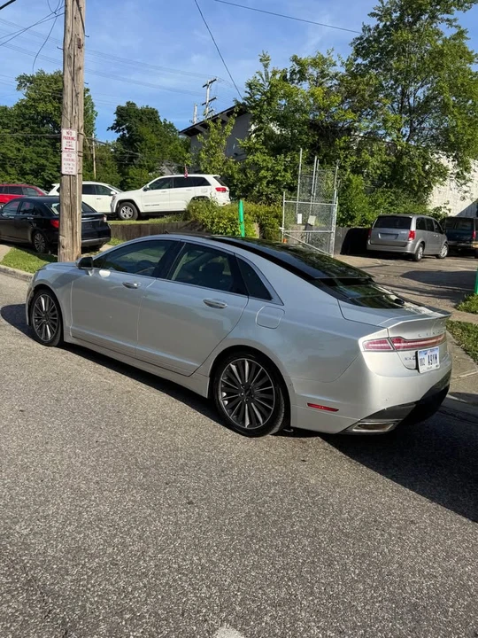 2016 Lincoln MKZ - Image 5 of 11