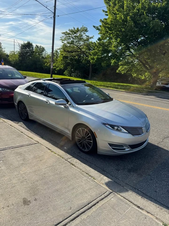 2016 Lincoln MKZ - Image 2 of 11