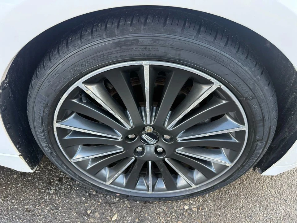 2016 Lincoln MKZ - Image 8 of 12