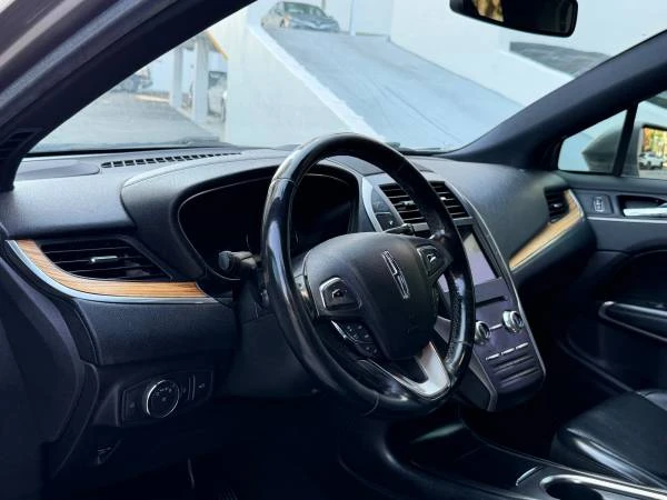 2016 Lincoln MKC - Image 8 of 13