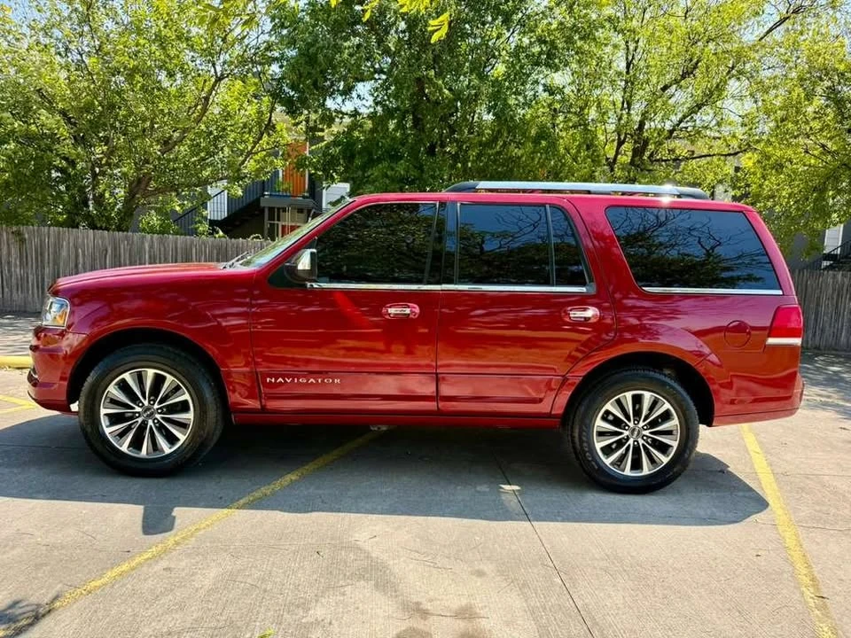 2016 Lincoln Navigator 3rd Gen - Image 7 of 20
