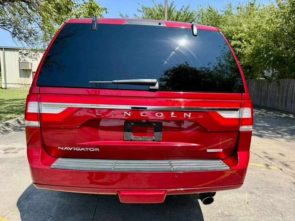 2016 Lincoln Navigator 3rd Gen - Image 5 of 20