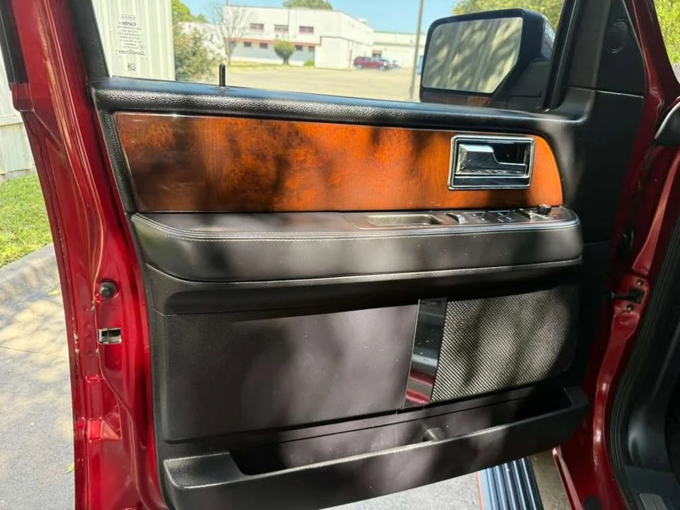 2016 Lincoln Navigator 3rd Gen - Image 12 of 20