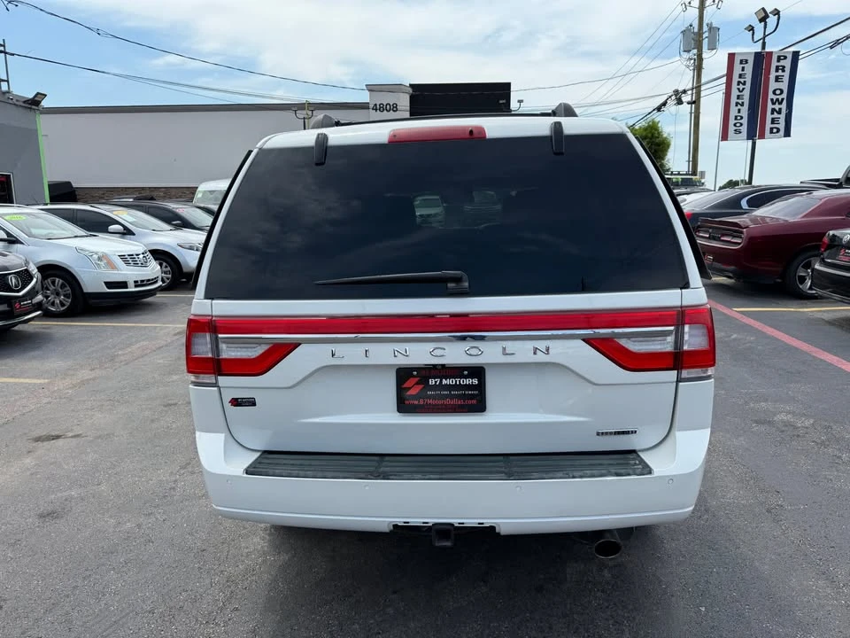 2016 Lincoln Navigator - Image 5 of 20