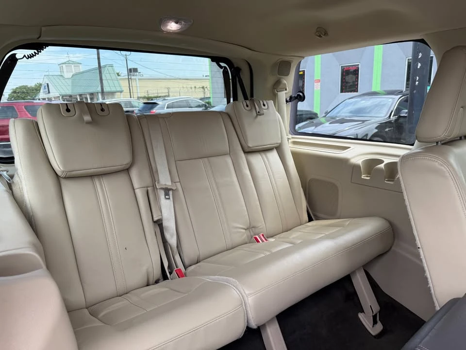 2016 Lincoln Navigator - Image 17 of 20