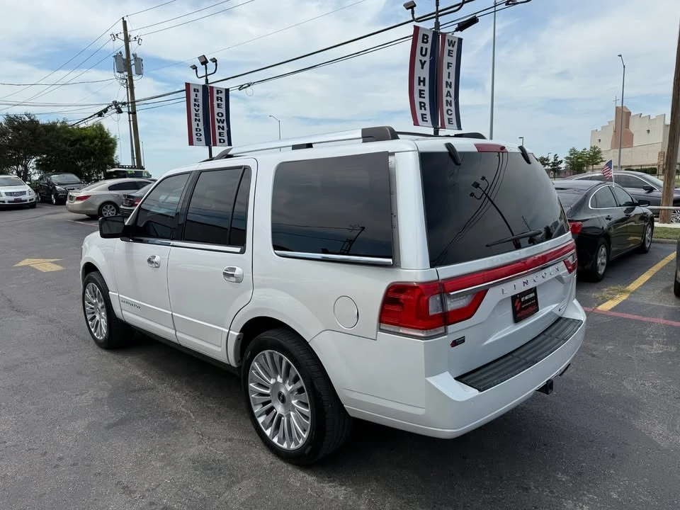 2016 Lincoln Navigator - Image 4 of 20