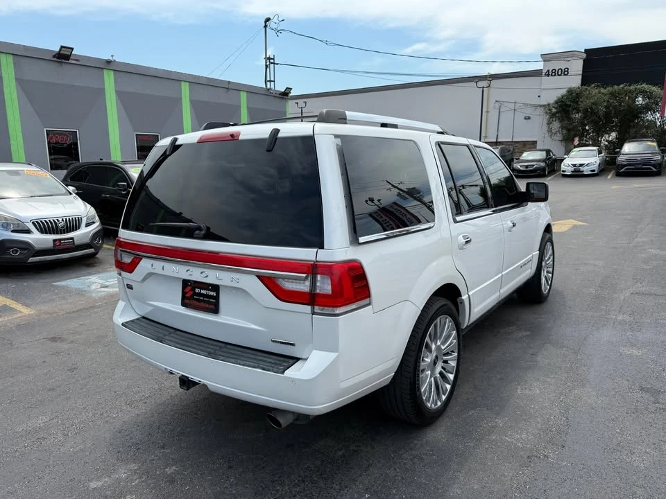 2016 Lincoln Navigator - Image 6 of 20