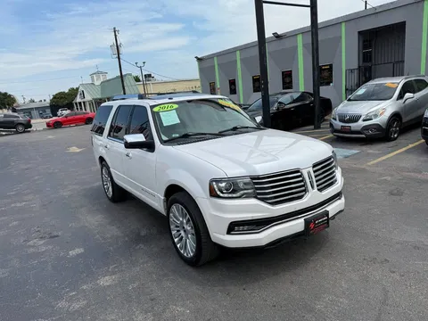 2016 Lincoln Navigator 4WD Reserve