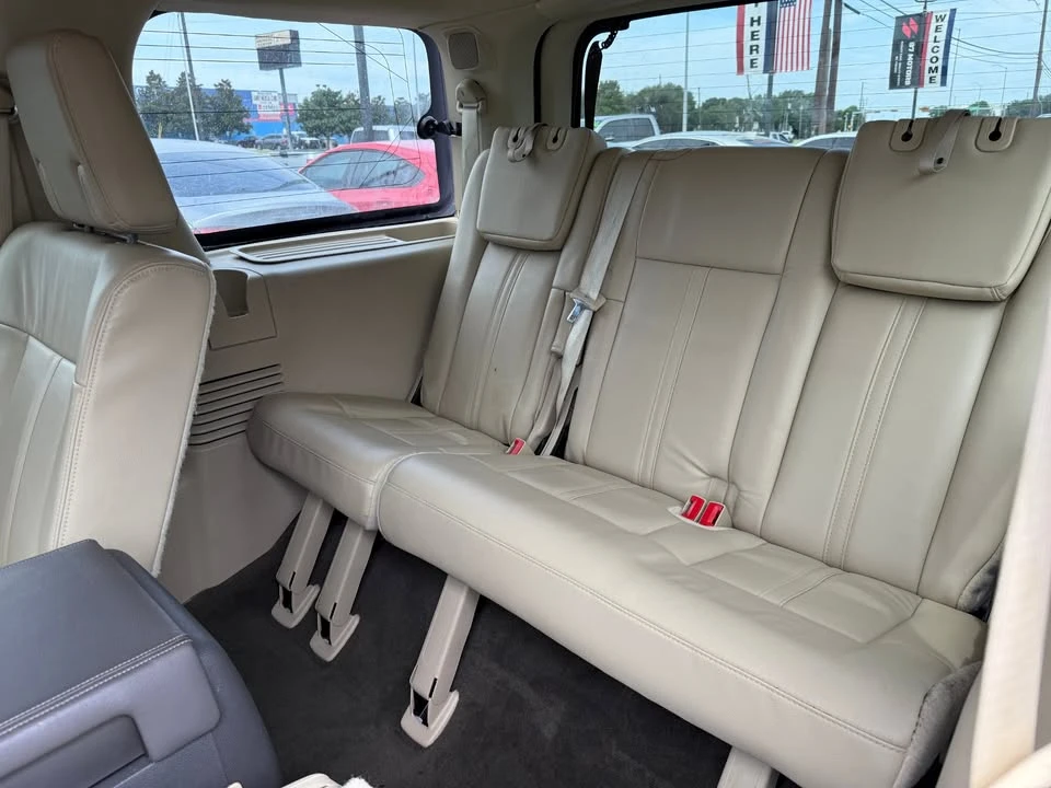 2016 Lincoln Navigator - Image 13 of 20
