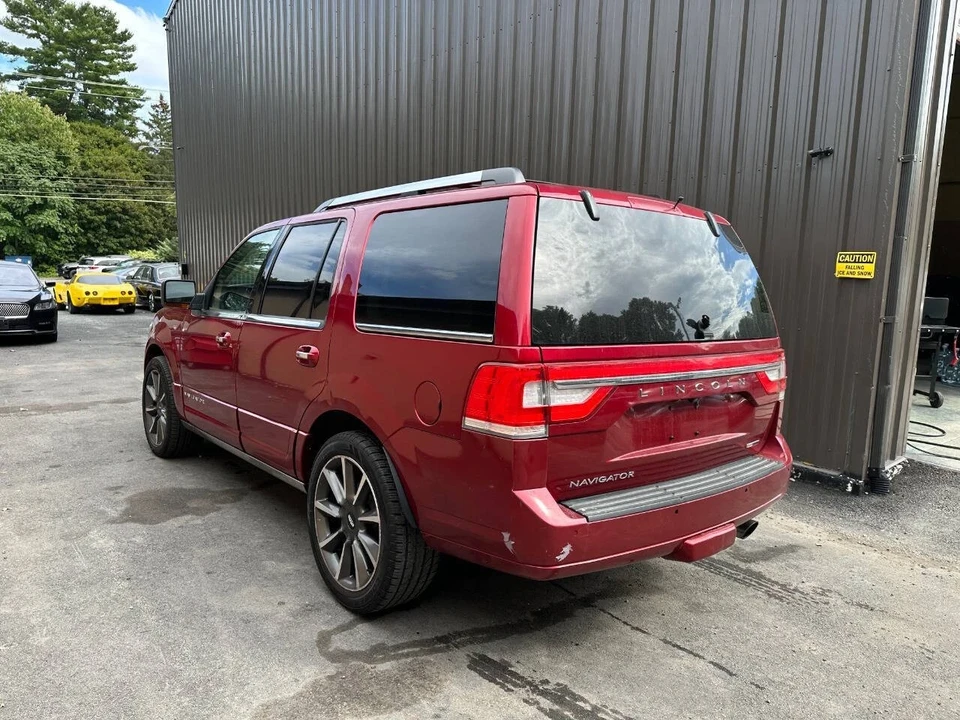 2016 Lincoln Navigator 3rd Gen - Image 4 of 19