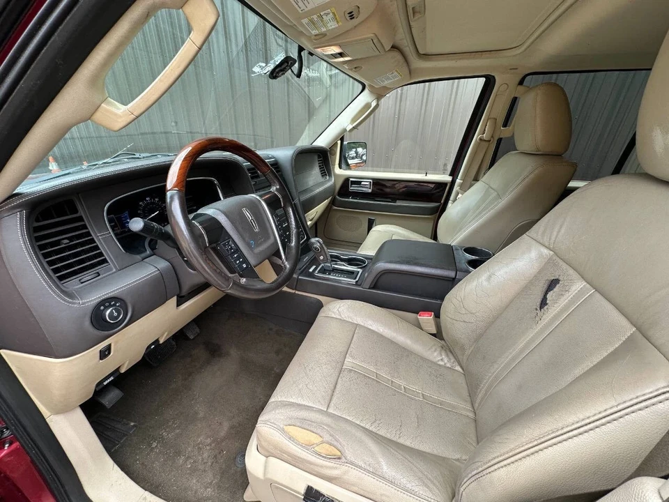 2016 Lincoln Navigator 3rd Gen - Image 14 of 19