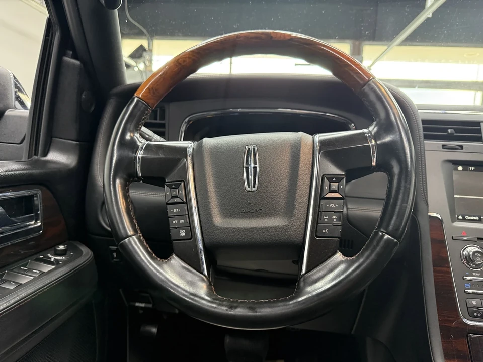 2016 Lincoln Navigator 3rd Gen - Image 15 of 21