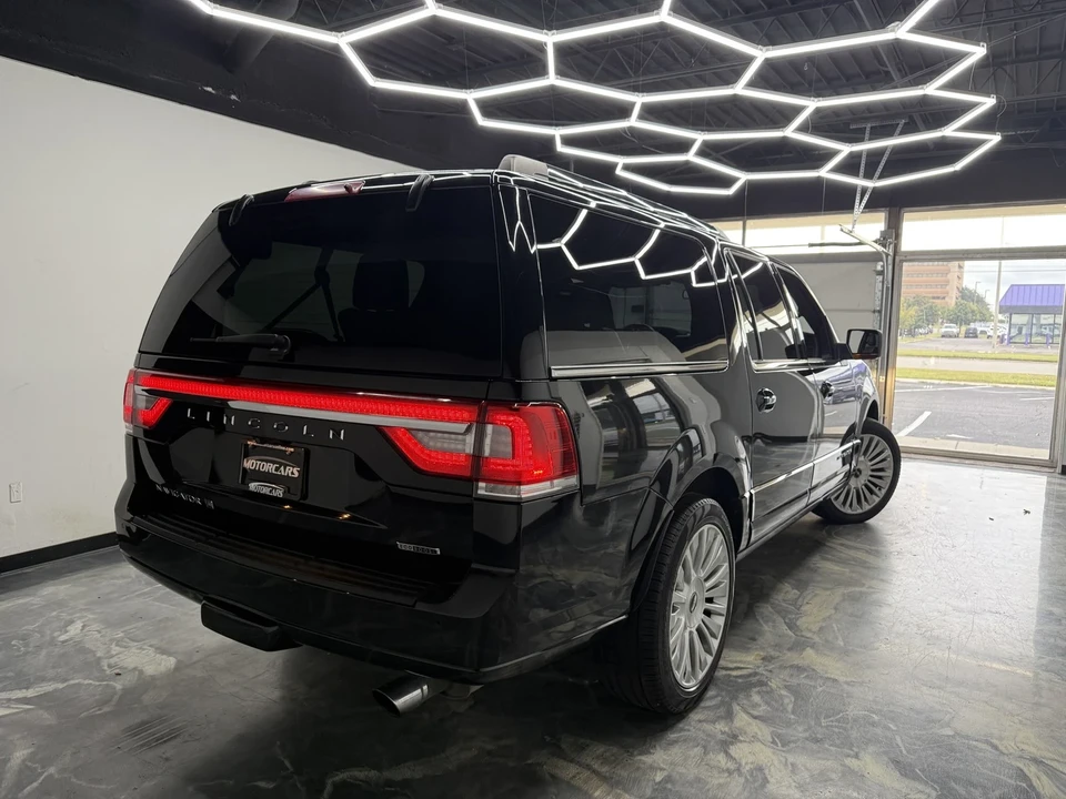 2016 Lincoln Navigator 3rd Gen - Image 6 of 21