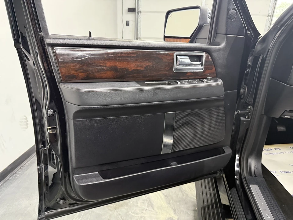 2016 Lincoln Navigator 3rd Gen - Image 11 of 21