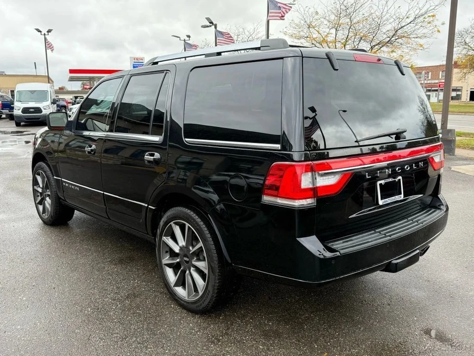 2016 Lincoln Navigator 3rd Gen - Image 7 of 12